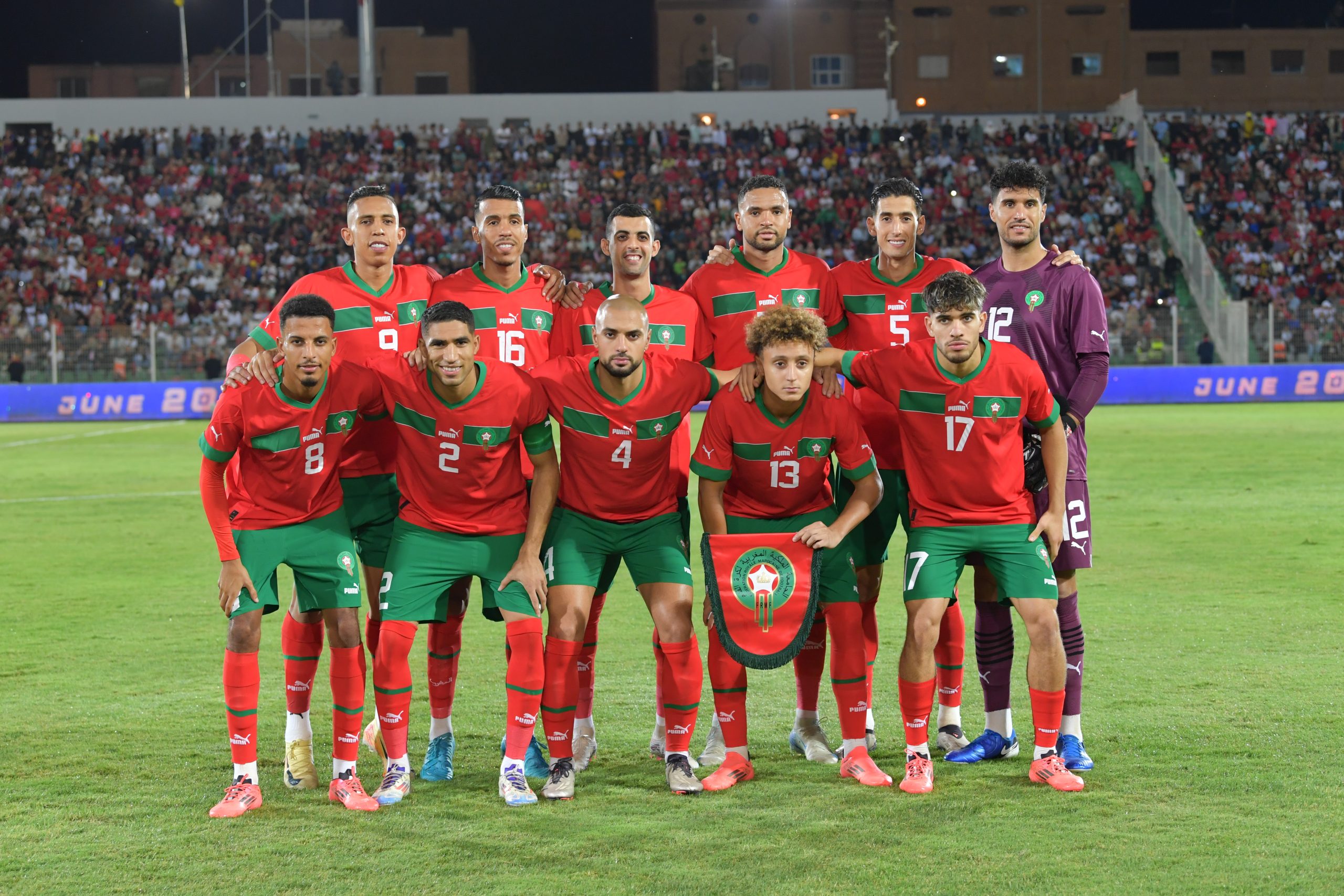 فاز المنتخب الوطني بنتيجة 4-0 أمام منتخب إفريقيا الوسطى يومه الإثنين 14 أكتوبر 2024 بالمركب الشرفي لوجدة ضمن الجولة الرابعة من إقصائيات كأس إفريقيا للأمم (المجمعة الثانية) المغرب 2025.